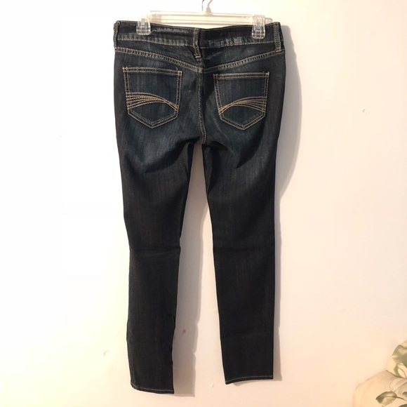 Ripped dark blue jeans - Picture 3 of 4